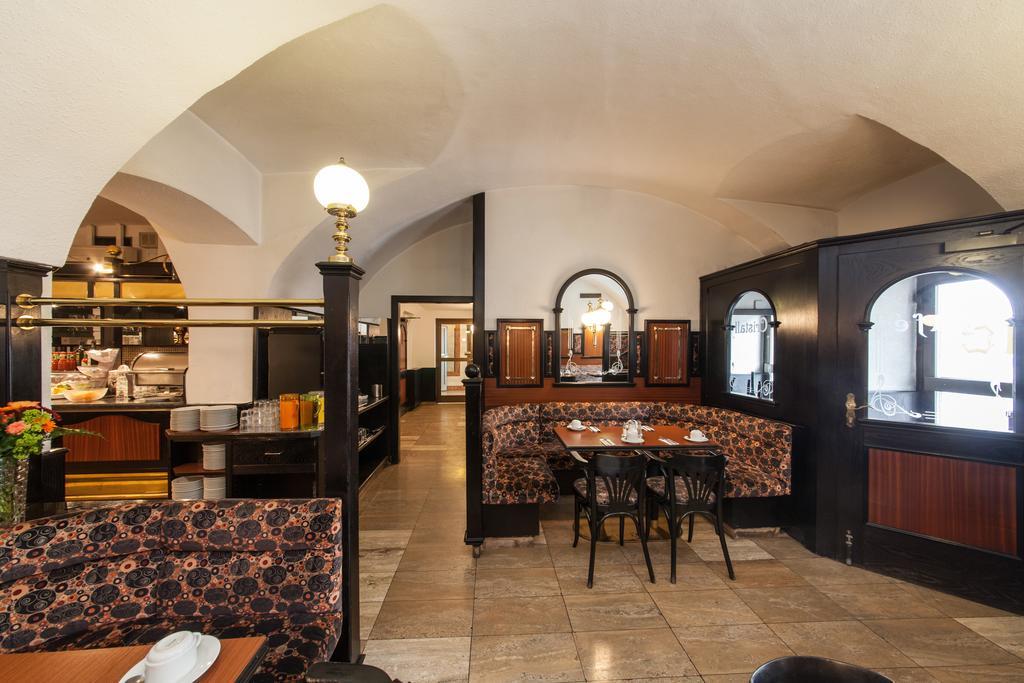 Novum Hotel Cristall Wien Messe Buitenkant foto