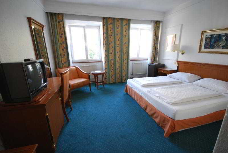 Novum Hotel Cristall Wien Messe Buitenkant foto