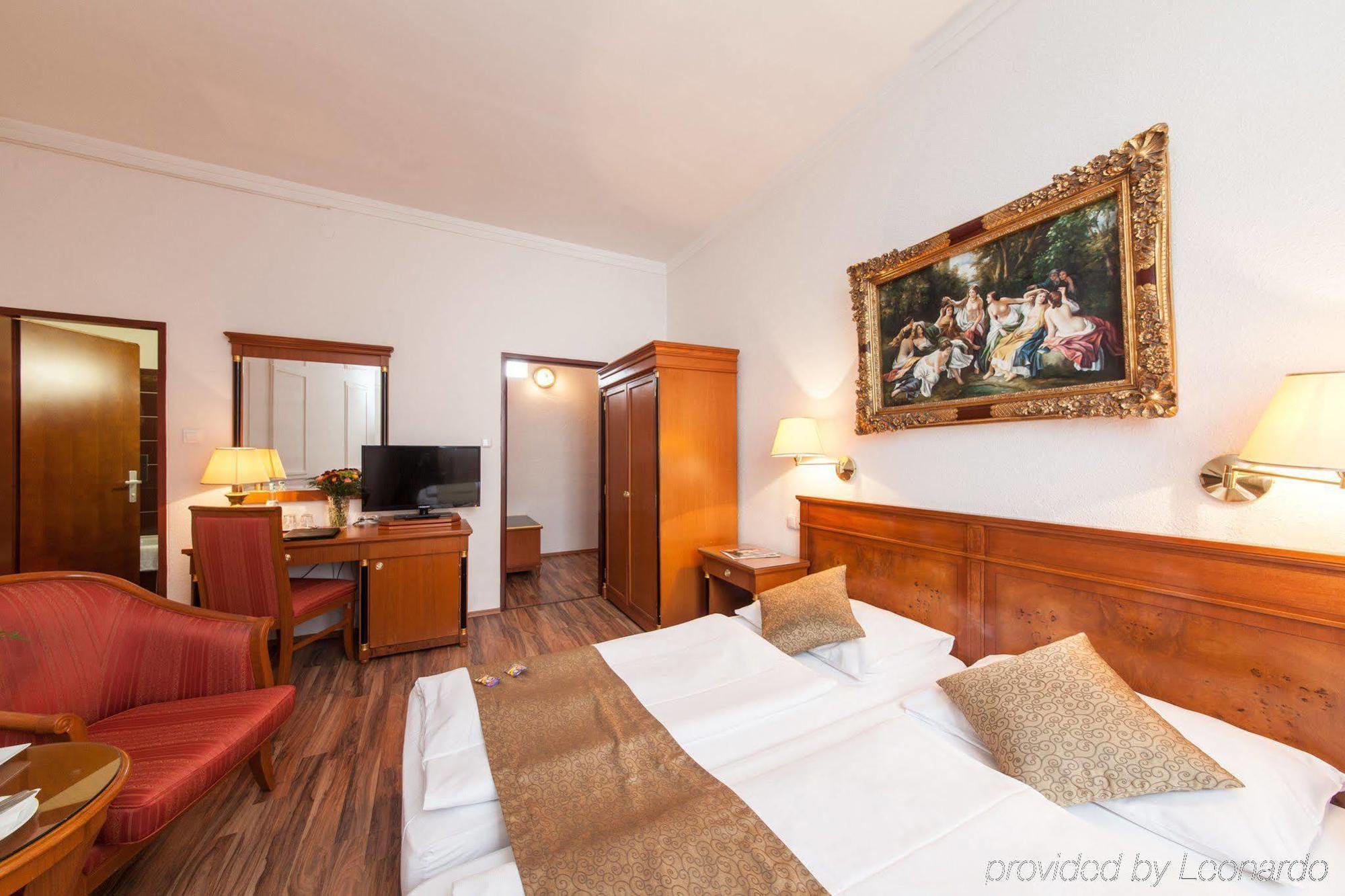 Novum Hotel Cristall Wien Messe Buitenkant foto