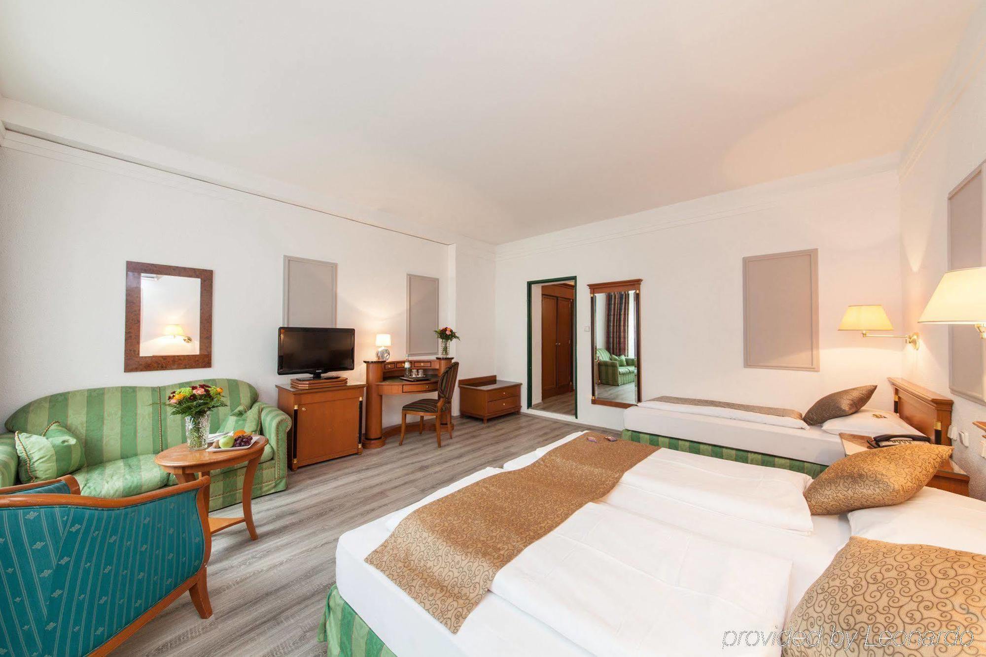 Novum Hotel Cristall Wien Messe Buitenkant foto