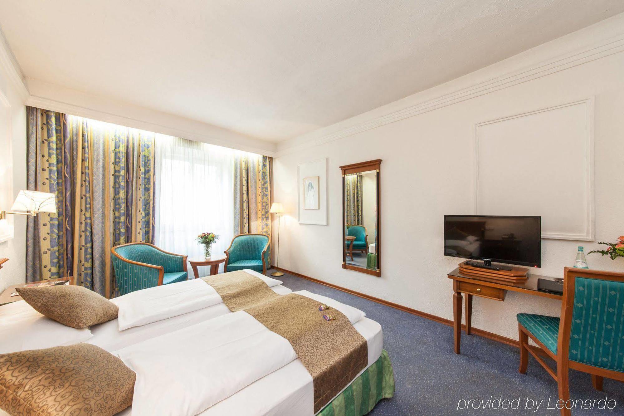 Novum Hotel Cristall Wien Messe Buitenkant foto